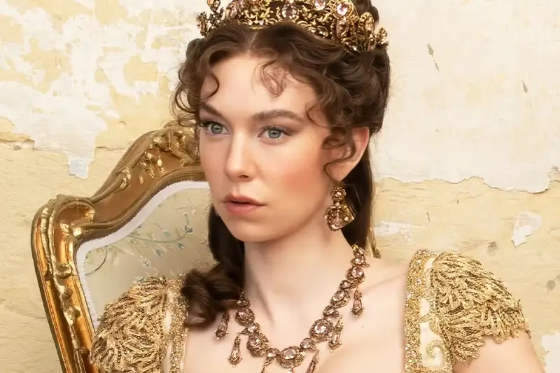 Vanessa Kirby - Joséphine rolünde